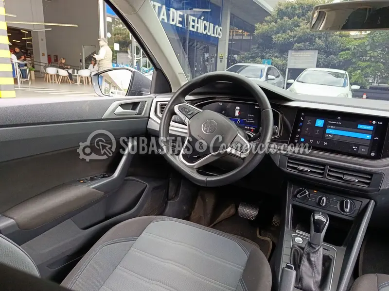 Volkswagen Nivus comfortline 1.0l 200tsi 6at - 2024 - 378 - Medellín — imagen 2 de 8