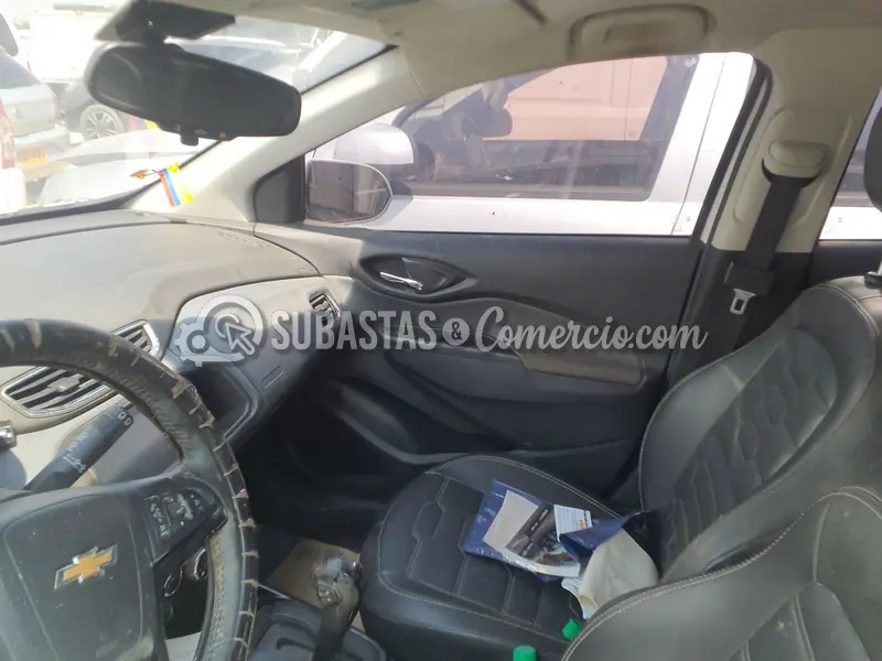 Chevrolet Onix hb ltz at - 2019 - 205 - Barranquilla — imagen 3 de 8