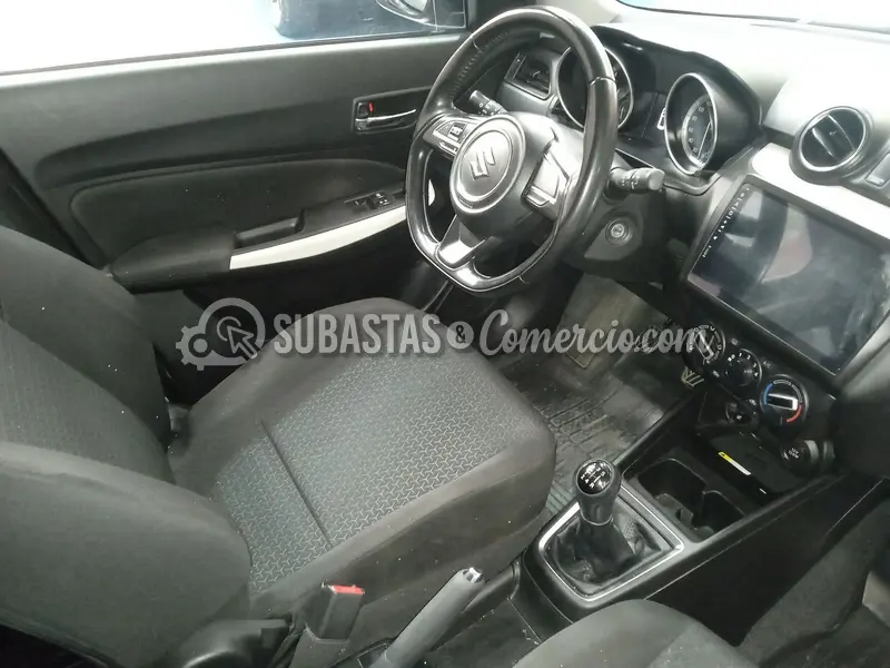 Suzuki New swift 1.2 hybrid - 2022 - 117 - Bogotá — imagen 3 de 8