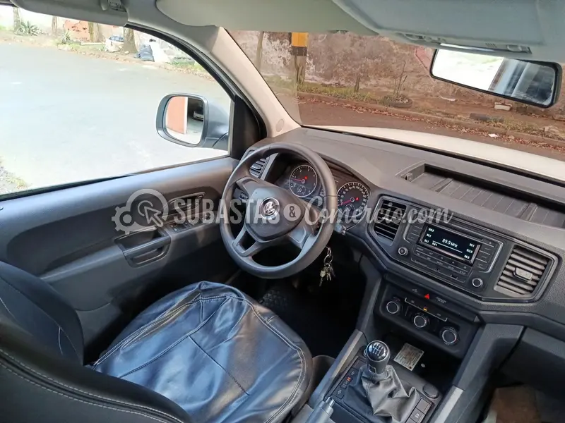 Volkswagen Amarok trendline 2.0l 103kw 4x4 mt cabina doble platón - 20 — imagen 2 de 8