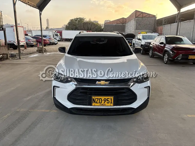 Chevrolet Tracker turbo ls at - 2025 - 951 - Barranquilla — imagen 6 de 8