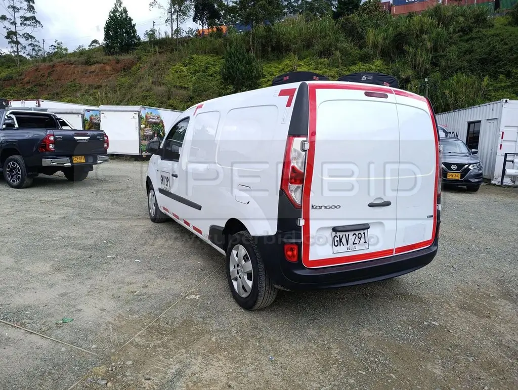 RENAULT KANGOO ZE MAXI (ELÉCTRICA) 44 KW MOD. 2020, RP#8 PLACA: GKV291 Ubic.: MEDELLIN — imagen 6 de 8