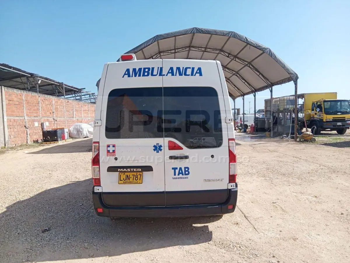 RENAULT MASTER AMBULANCIA TAB 2.5 DIESEL 2463 CC MOD. 2023, RP#5 PLACA: LJN787 Ubic.: BARRANQUILLA — imagen 7 de 8