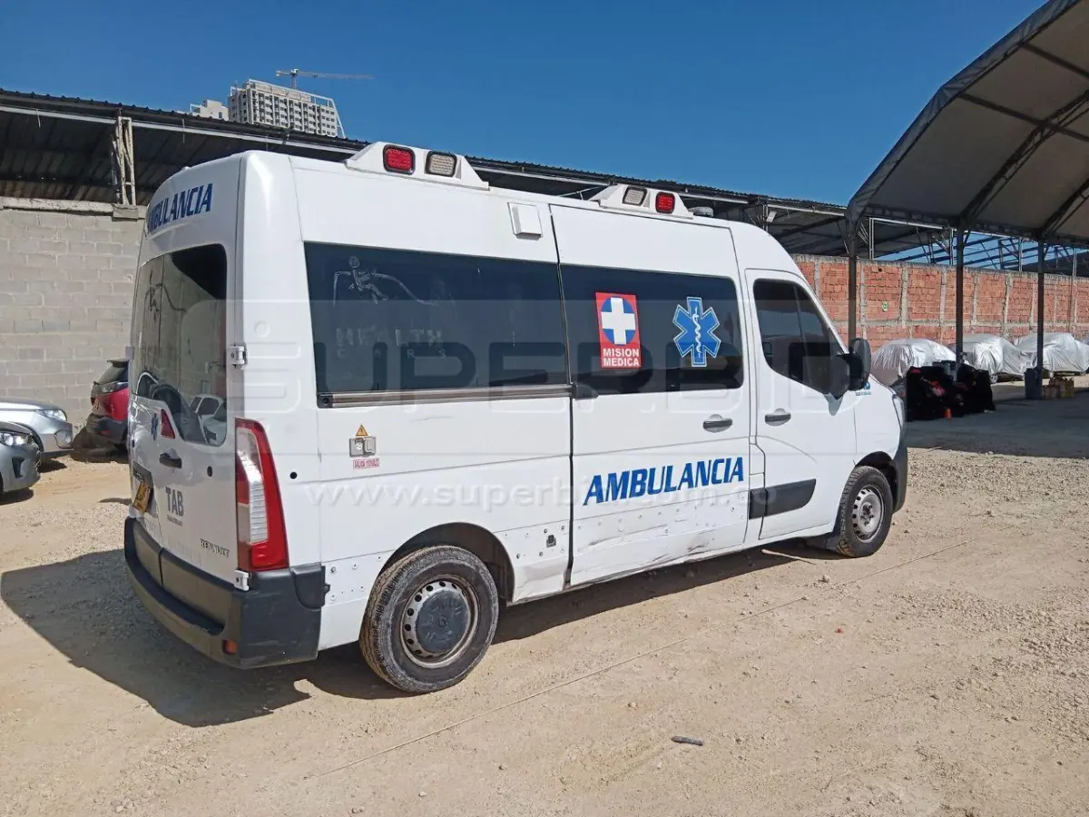 RENAULT MASTER AMBULANCIA TAB 2.5 DIESEL 2463 CC MOD. 2023, RP#5 PLACA: LJN787 Ubic.: BARRANQUILLA — imagen 8 de 8