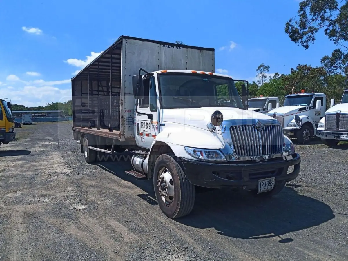 INTERNATIONAL 4300 4X2 7636 CC MOD. 2012, PLACA: TRJ389 Ubic.: CALI — imagen 2 de 8