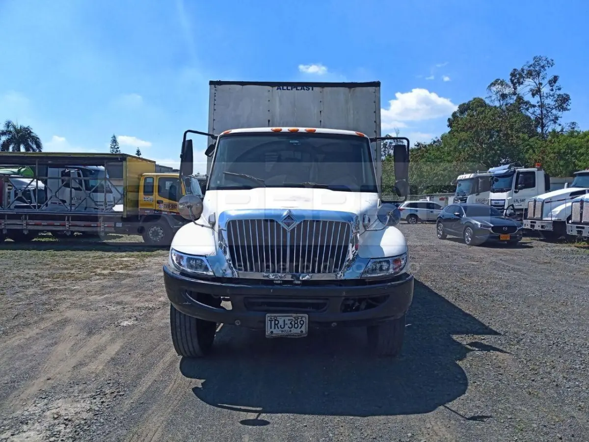 INTERNATIONAL 4300 4X2 7636 CC MOD. 2012, PLACA: TRJ389 Ubic.: CALI — imagen 3 de 8