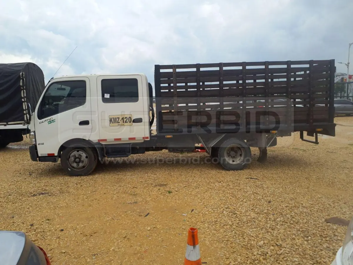 HINO DUTRO TEAM E IV ABS AA. 4009 CC MOD. 2021, RP#5 PLACA: KMZ120 Ubic.: BARRANQUILLA — imagen 5 de 8