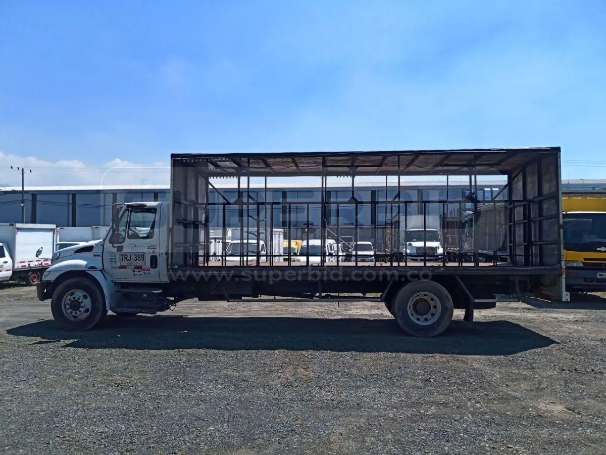 INTERNATIONAL 4300 4X2 7636 CC MOD. 2012, PLACA: TRJ389 Ubic.: CALI — imagen 5 de 8