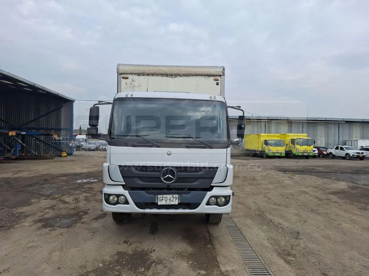 MERCEDES BENZ ATEGO 1726 LARGO EURO V 7201 CC MOD. 2020, PLACA: GFQ629 Ubic.: BOGOTÁ — imagen 3 de 8