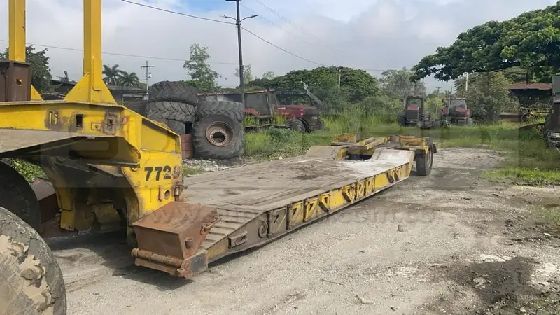 TRAILER CAMABAJA MOD. 2011, PLACA: R57462 Ubic.: ZARZAL, VALLE DEL CAUCA