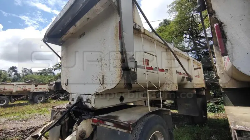 DOLIS VOLCO BISON 2 EJES MOD. 2014, PLACA: S21886 Ubic.: MOCOA, PUTUMAYO