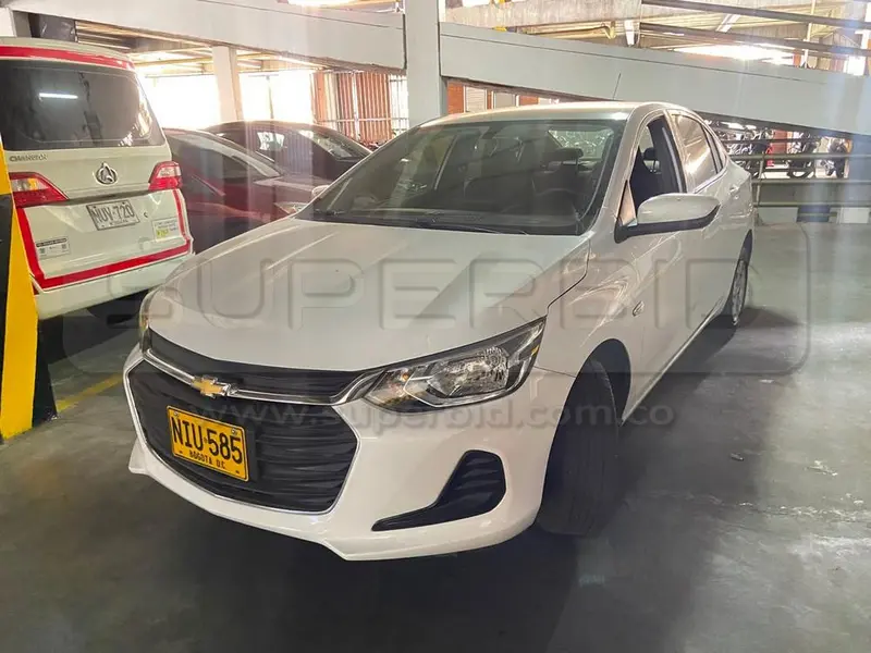 CHEVROLET ONIX LT TURBO AC 1.0 4P 4X2 TA (D) 1000 CC, MOD. 2023, RP#1 PLACA: NIU585 Ubic.: Bogota