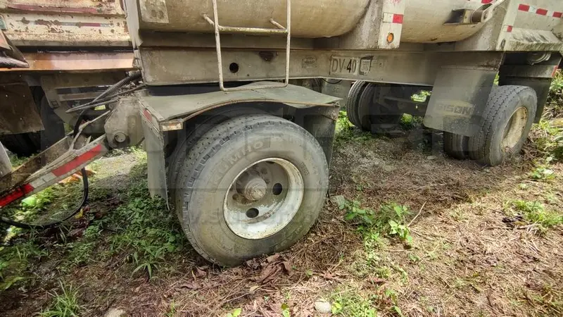 DOLIS VOLCO BISON 2 EJES MOD. 2015, PLACA: S21966 Ubic.: MOCOA, PUTUMAYO — imagen 4 de 8