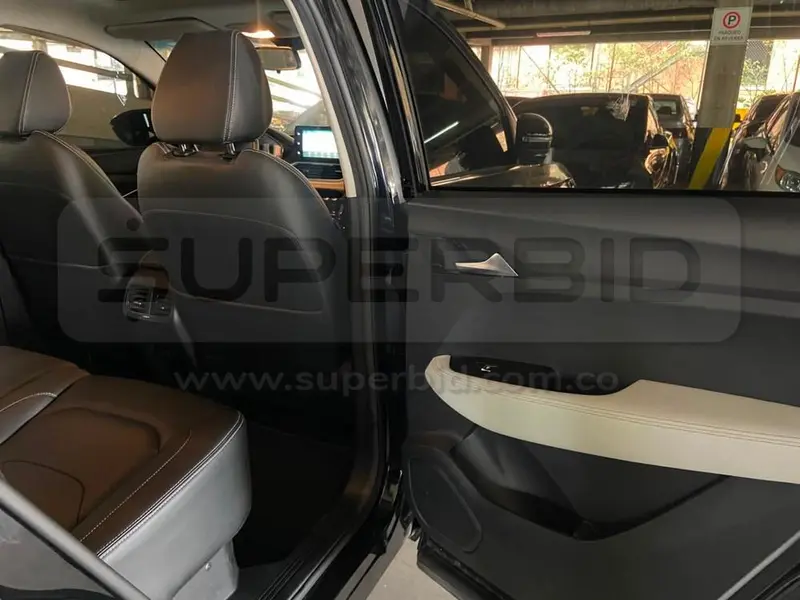 CHEVROLET CAPTIVA TURBO LTZ AT 1451 CC, MOD. 2023, RP#1 PLACA: NIU580 Ubic.: Bogota — imagen 7 de 8