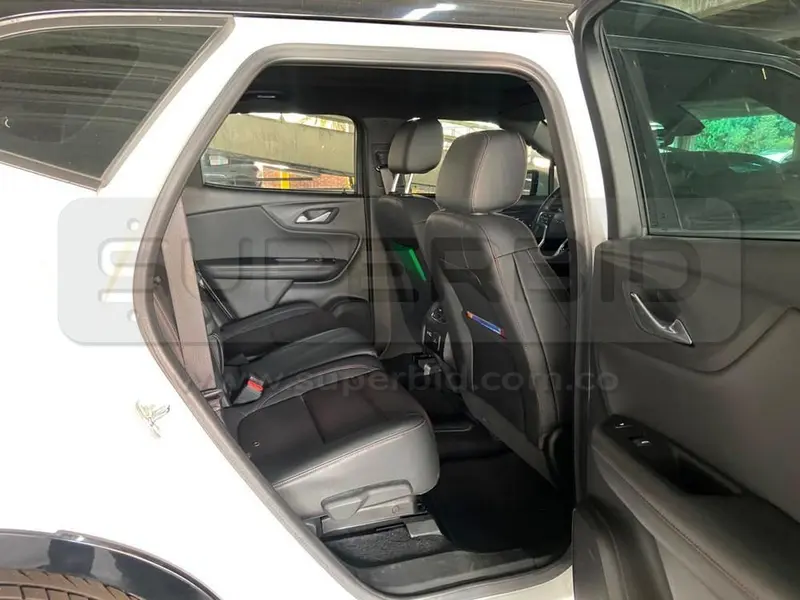 CHEVROLET BLAZER RS AC 3.6 5P AWD TA G 3600 CC, MOD. 2024, RP#1 PLACA: PDU702 Ubic.: Bogota — imagen 2 de 8