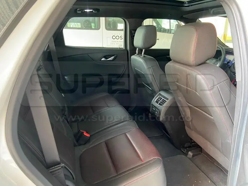 CHEVROLET BLAZER RS AC 3.6 5P AWD TA G 3600 CC, MOD. 2023, RP#1 PLACA: NIU573 Ubic.: Bogota — imagen 8 de 8