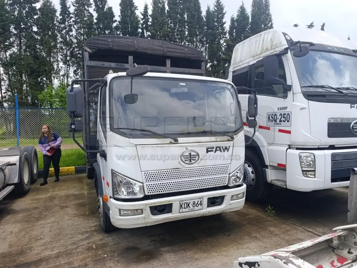 CAMION FAW CA1073P40K2L2E5A84 MT 3000 CC, MOD. 2021, RTM VENCIDA, RP#1 PLACA: KOK864 Ubic.: Sopó — imagen 5 de 8