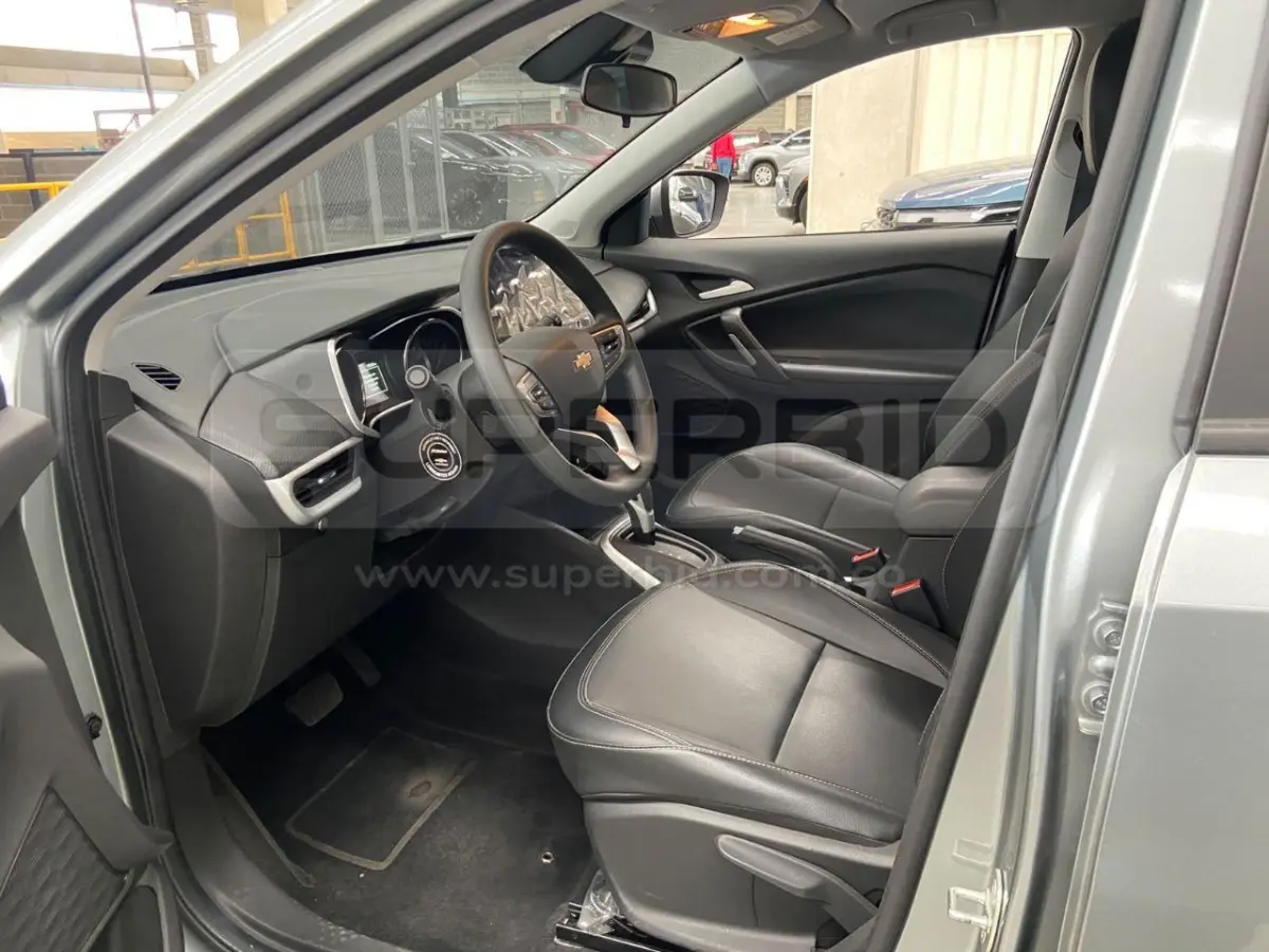 CHEVROLET TRACKER TURBO 1.2 LTZ AT MOD. 2025, PLACA: PHM014 Ubic.: Tocancipa — imagen 5 de 8