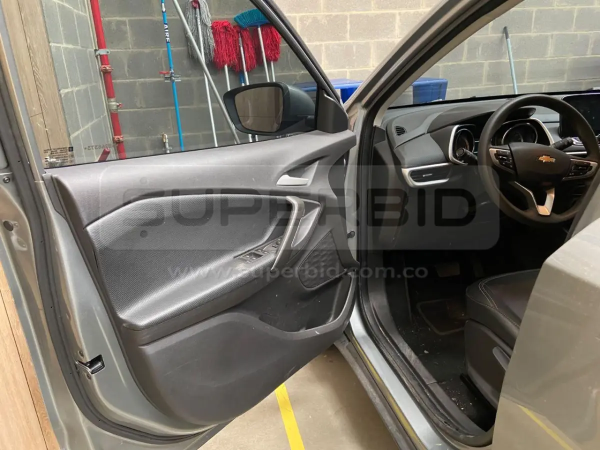 CHEVROLET TRACKER TURBO 1.2 LTZ AT MOD. 2025, PLACA: PHM015 Ubic.: Tocancipa — imagen 4 de 8