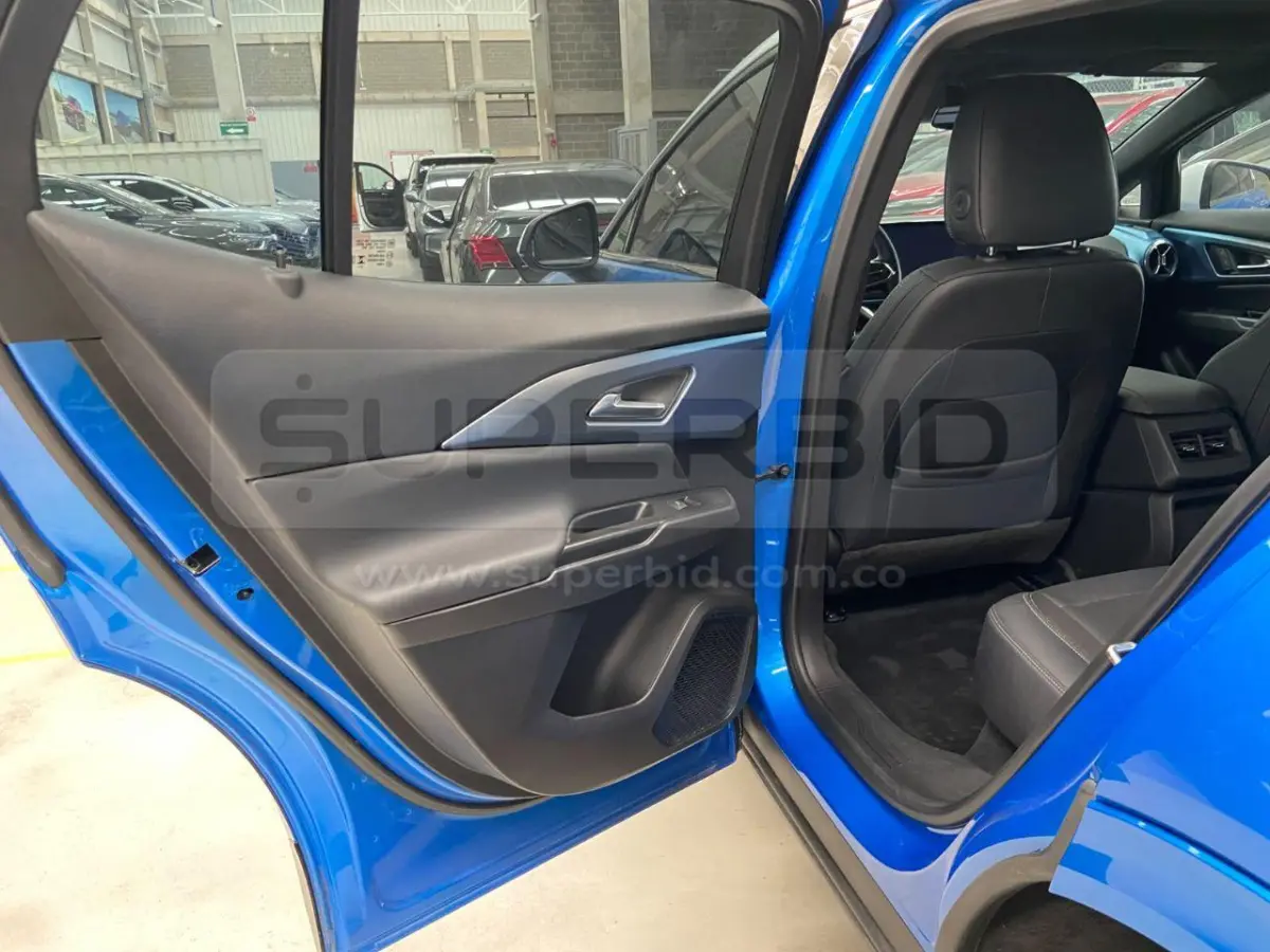 CHEVROLET EQUINOX EV EAWD LT AT MOD. 2024, PLACA: NKZ217 Ubic.: Tocancipa — imagen 3 de 8
