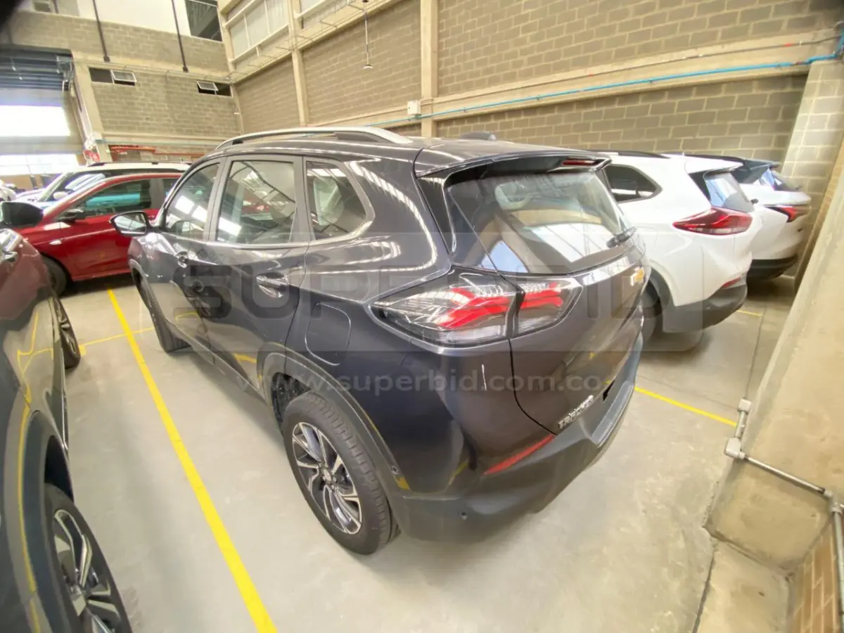 CHEVROLET TRACKER TURBO 1.2 PREM AT MOD. 2026, (PARA MATRICULAR) Ubic.: Tocancipa — imagen 2 de 8
