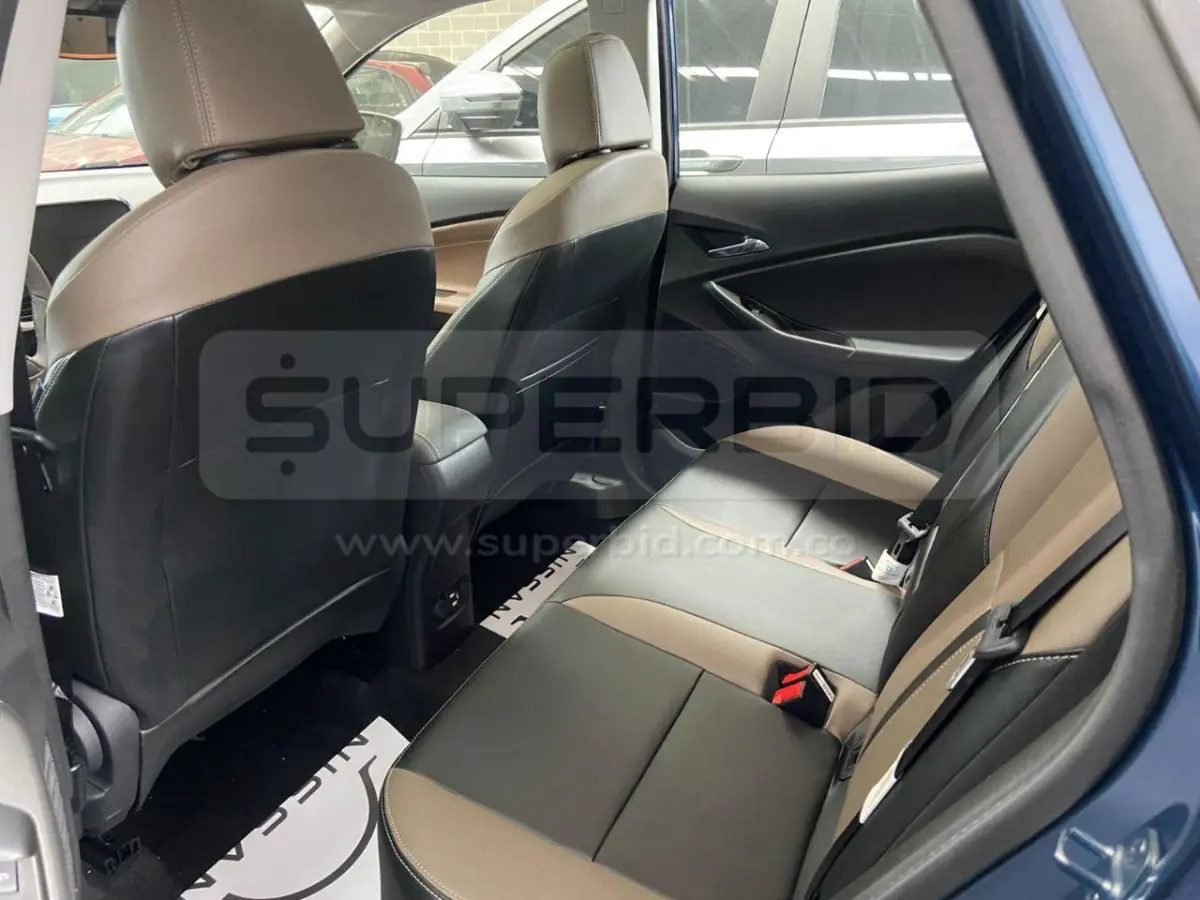 CHEVROLET TRACKER TURBO 1.2 PREM AT MOD. 2026, (PARA MATRICULAR) Ubic.: Tocancipa — imagen 2 de 8
