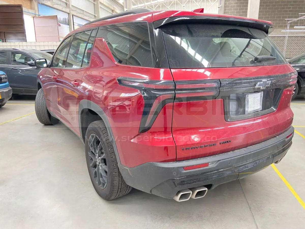 CHEVROLET TRAVERSE LT MIDNIGHT AT MOD. 2025, RP#3 (PARA MATRICULAR) Ubic.: Tocancipa — imagen 2 de 8