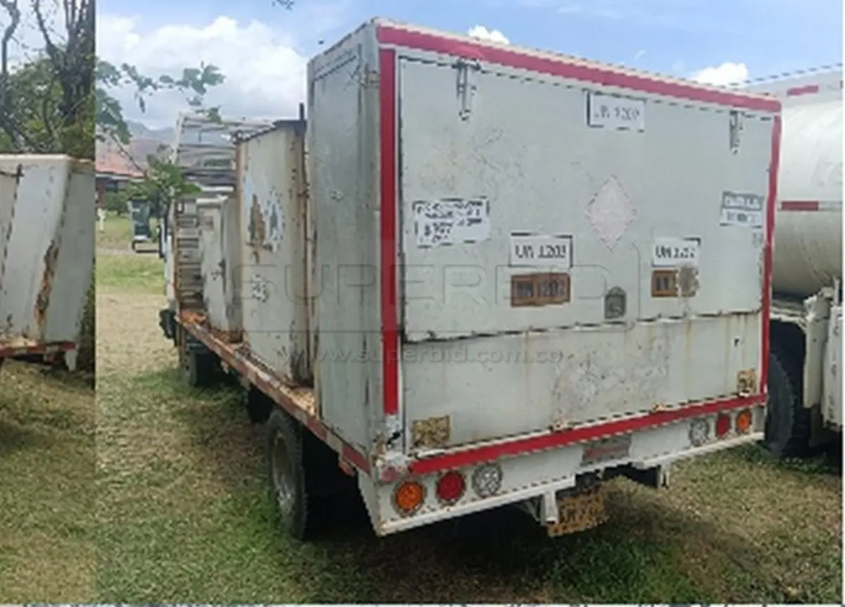 CAMION PLANCHON UD TRUCKS U41 MT 4169 CC, MOD. 2012, RTM VENCIDA, RP#1 PLACA: RKN912 Ubic.: YUMBO — imagen 3 de 5