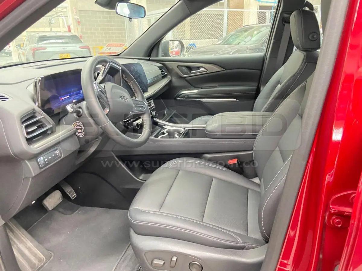 CHEVROLET TRAVERSE LT MIDNIGHT AT MOD. 2025, RP#3 (PARA MATRICULAR) Ubic.: Tocancipa — imagen 6 de 8