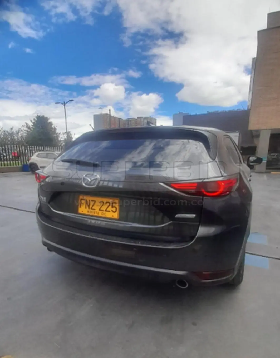 MAZDA CX-5 4X2 AT 2500 CC, MOD. 2019, RTM VENCIDA, PLACA: FNZ225 Ubic.: Bogotá — imagen 3 de 7