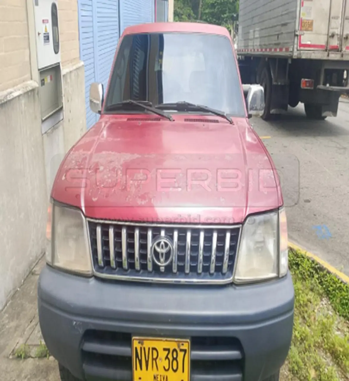 TOYOTA PRADO SUMO MT 2700 CC, MOD. 2003, PLACA: NVR387 Ubic.: La Estrella - Medellín — imagen 2 de 4