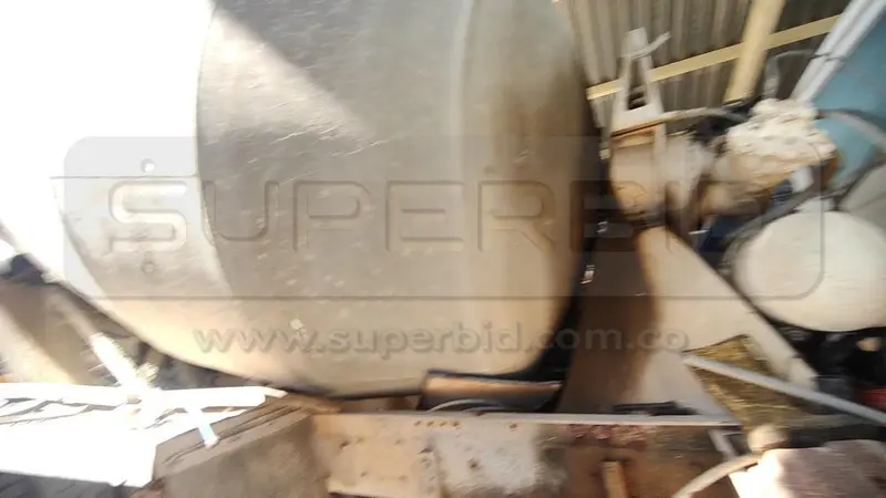 MIXER MACK RD 690S MT 12000 CC, MOD. 2001, RTM VENCIDA, RP#1 PLACA: WOV883 Ubic.: TURBACO, BOLIVAR — imagen 4 de 8