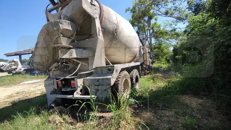 MIXER MACK RD 690S MT 12000 CC, MOD. 2001, RTM VENCIDA, RP#1 PLACA: WOV888 Ubic.: TURBACO, BOLIVAR — imagen 3 de 8