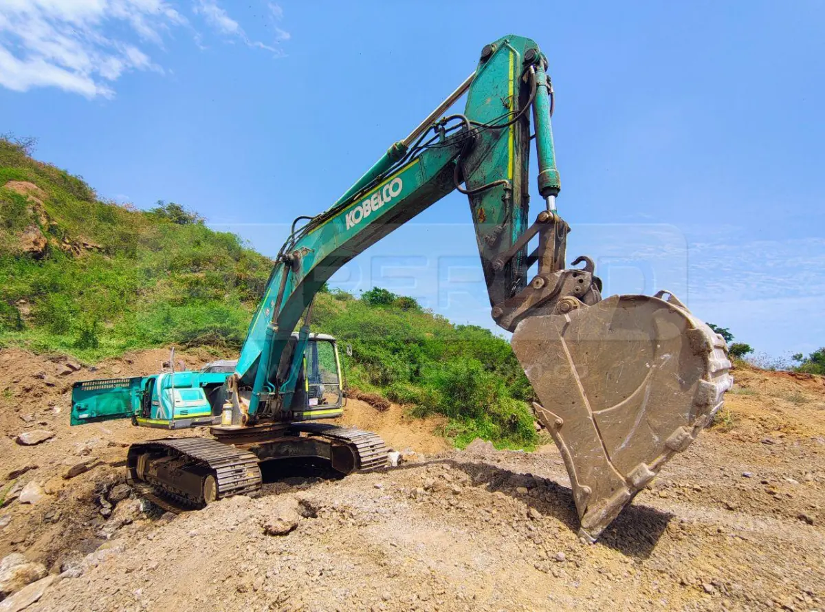EXCAVADORA ORUGAS KOBELCO SK350LC-10 AÑO 2018, 13136 HR. RP#3 PLACA: MC092314 Ubic.: LORICA, CORDOBA