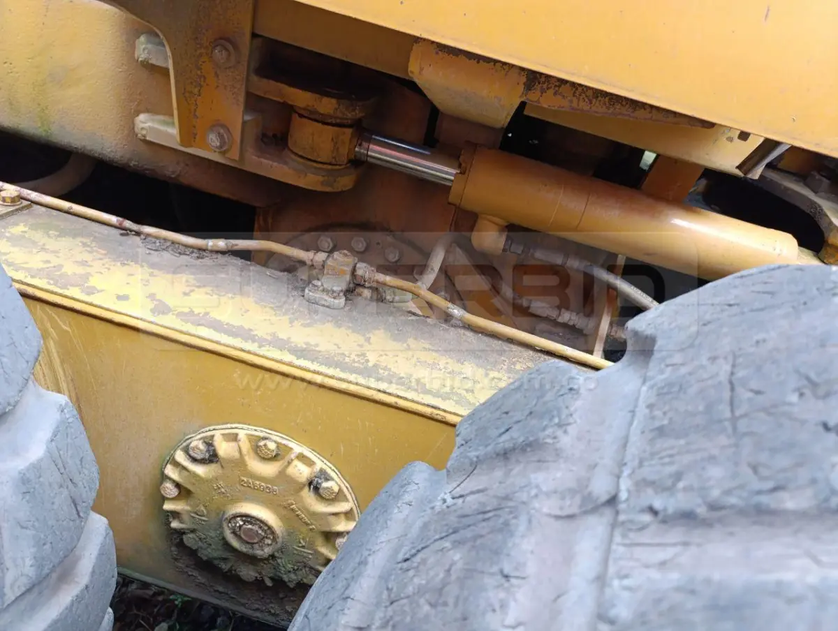 MOTONIVELADORA CATERPILLAR 120K AÑO 2014, 18303 HR. RP#3 PLACA: MC004730 Ubic.: CALDAS, ANTIOQUIA — imagen 4 de 8