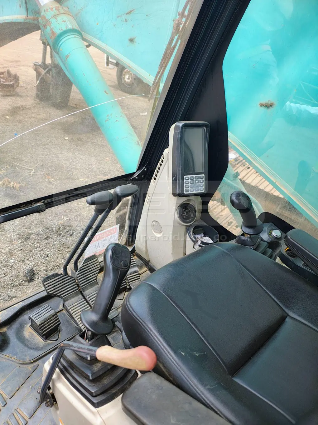 EXCAVADORA ORUGAS KOBELCO SK350LC-10 AÑO 2018, 16952 HR. RP#3 PLACA: MC092312 Ubic.: LORICA, CORDOBA — imagen 3 de 8