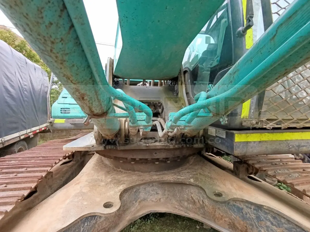 EXCAVADORA ORUGAS KOBELCO SK350LC-10 AÑO 2017, 13596 HR. RP#3 PLACA: MC071351 Ubic.: CALDAS, ANTIOQUIA — imagen 4 de 8