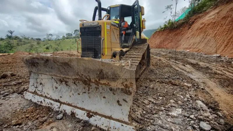 BULLDOZER CATERPILLAR D6N AÑO 2011, PLACA: MC032720 Ubic.: MOCOA, PUTUMAYO — imagen 5 de 8