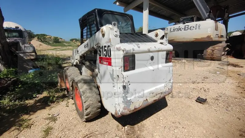 MINICARGADOR BOBCAT S-150 AÑO 2000, POT. 46 HP, CAP. 2,6 TON, RP#1 Ubic.: TURBACO, BOLIVAR — imagen 3 de 8