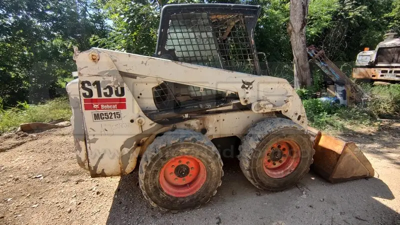 MINICARGADOR BOBCAT S-150 AÑO 2000, POT. 46 HP, CAP. 2,6 TON, RP#1 Ubic.: TURBACO, BOLIVAR — imagen 4 de 8