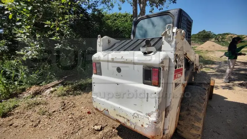 MINICARGADOR BOBCAT S-150 AÑO 2000, POT. 46 HP, CAP. 2,6 TON, RP#1 Ubic.: TURBACO, BOLIVAR — imagen 6 de 8