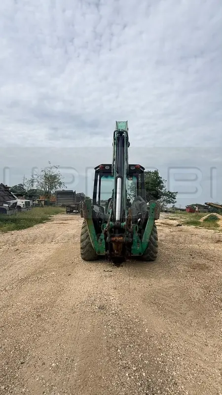 RETROEXCAVADORA JCB 3CX14L4CM AÑO 2014, POT. 92 HP, CAP. 7 TON, RP#1 PLACA: MC205893 Ubic.: TURBACO, BOLIVAR