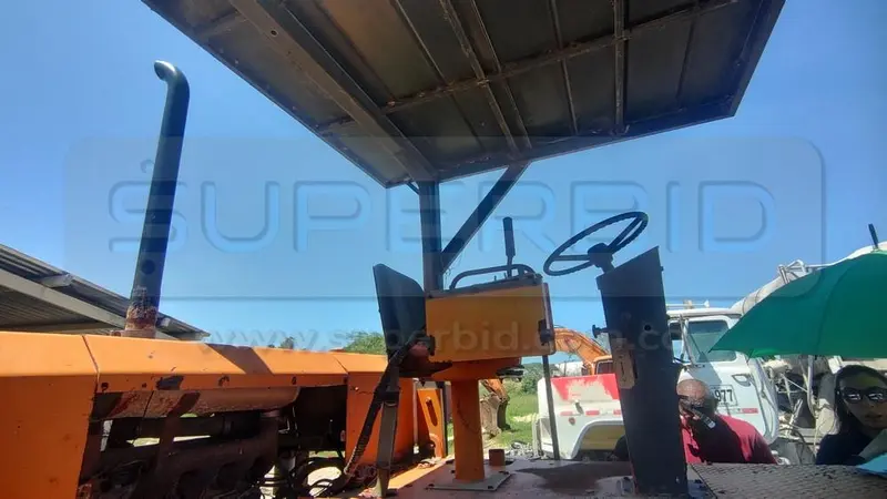 COMPACTADOR DE LLANTAS INGERSOLL RAND PT125R AÑO 1993, POT. 80 HP, CAP. 12,5 TON, RP#1 PLACA: MC201914 Ubic.: TURBACO, BOLIVAR — imagen 5 de 8
