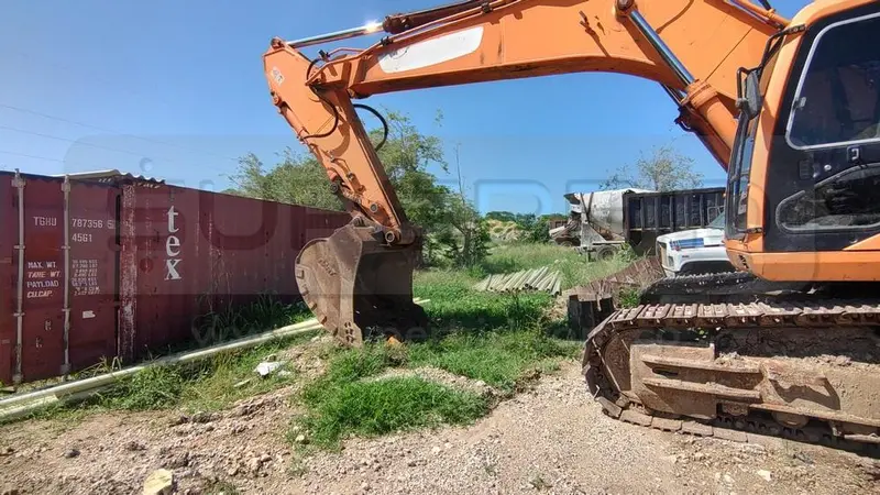EXCAVADORA DOOSAN SOLAR340LC-V AÑO 2011, POT. 247 HP, CAP. 33,9 TON, RP#1 PLACA: MC022482 Ubic.: TURBACO, BOLIVAR — imagen 8 de 8
