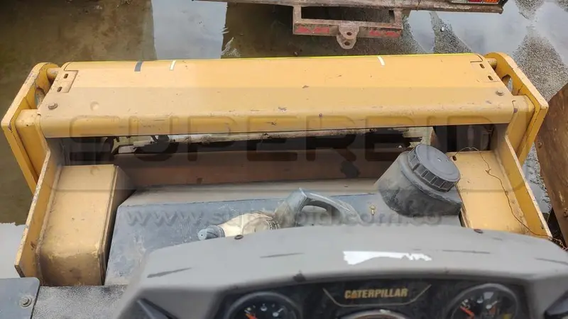 COMPACTADOR DOBLE RODILLO CATERPILLAR CB434D AÑO 2011, 9592 HR. PLACA: MI006085 Ubic.: MOCOA, PUTUMAYO — imagen 3 de 8