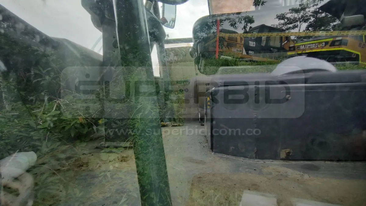 COMPACTADOR VIBRATORIO DYNAPAC CA30D AÑO 2021, 7144 HR. RP#3 PLACA: MC450302 Ubic.: MOCOA, PUTUMAYO — imagen 3 de 8