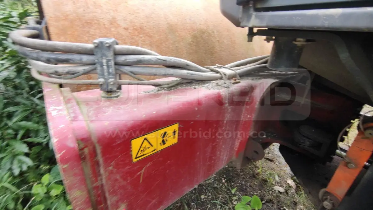 COMPACTADOR VIBRATORIO DYNAPAC CA30D AÑO 2021, 7144 HR. RP#3 PLACA: MC450302 Ubic.: MOCOA, PUTUMAYO — imagen 6 de 8