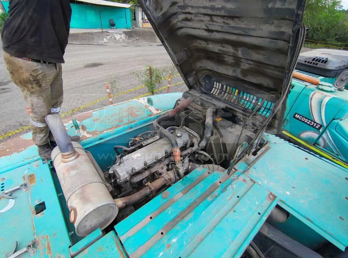 EXCAVADORA ORUGAS KOBELCO SK350LC-8 AÑO 2014, 17388 HR. RP#3 PLACA: MC017888 Ubic.: LORICA, CORDOBA — imagen 5 de 8