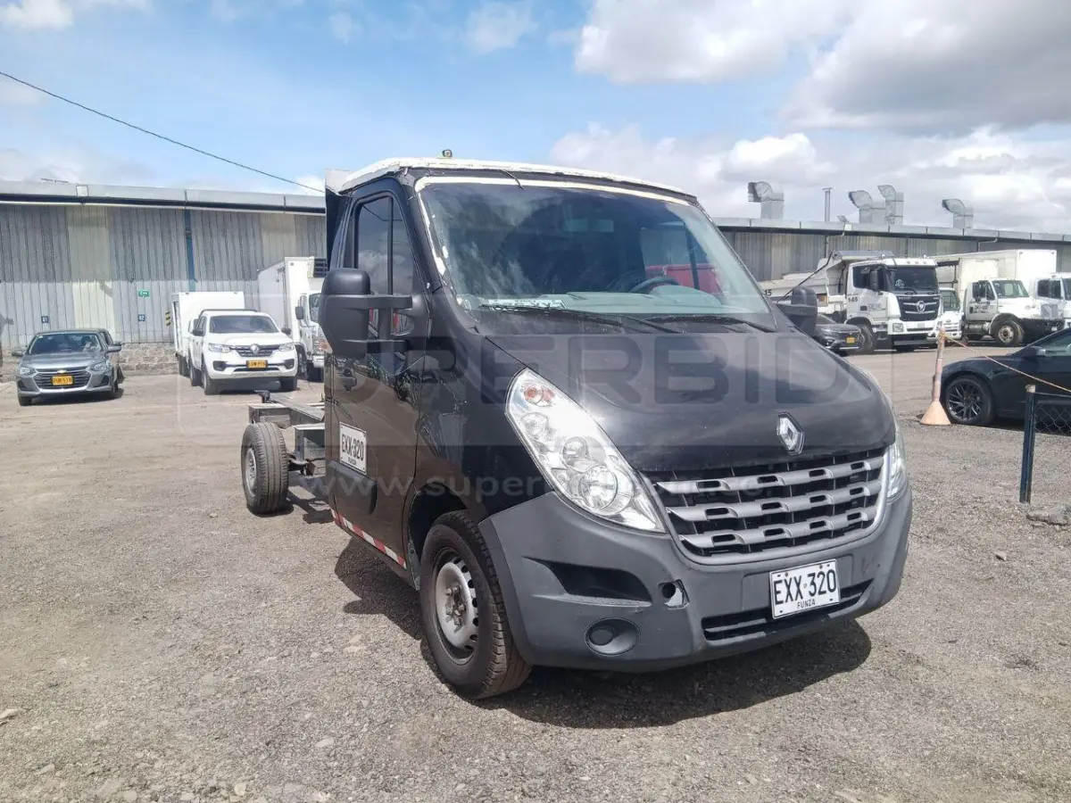RENAULT MASTER CHASIS 2299 CC MOD. 2017, RP#2 PLACA: EXX320 Ubic.: BOGOTÁ — imagen 2 de 8