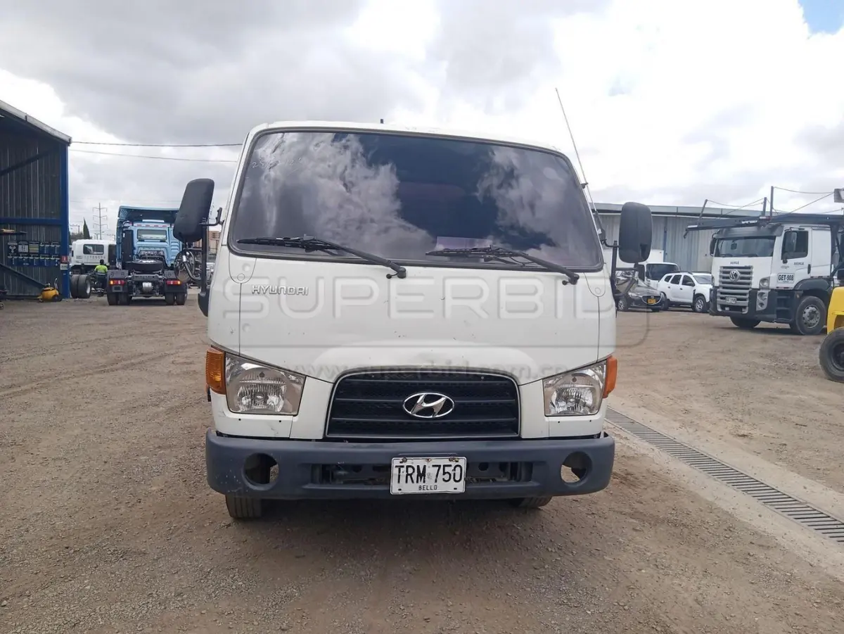 HYUNDAI HD-78 3900 CC MOD. 2015, RP#1 PLACA: TRM750 Ubic.: BOGOTÁ — imagen 3 de 8